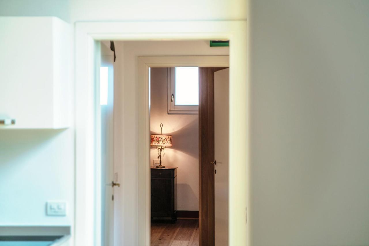 Castello Di Brusata Apartment By Quokka 360 - Romantic Flat With Pool メンドリシオ エクステリア 写真