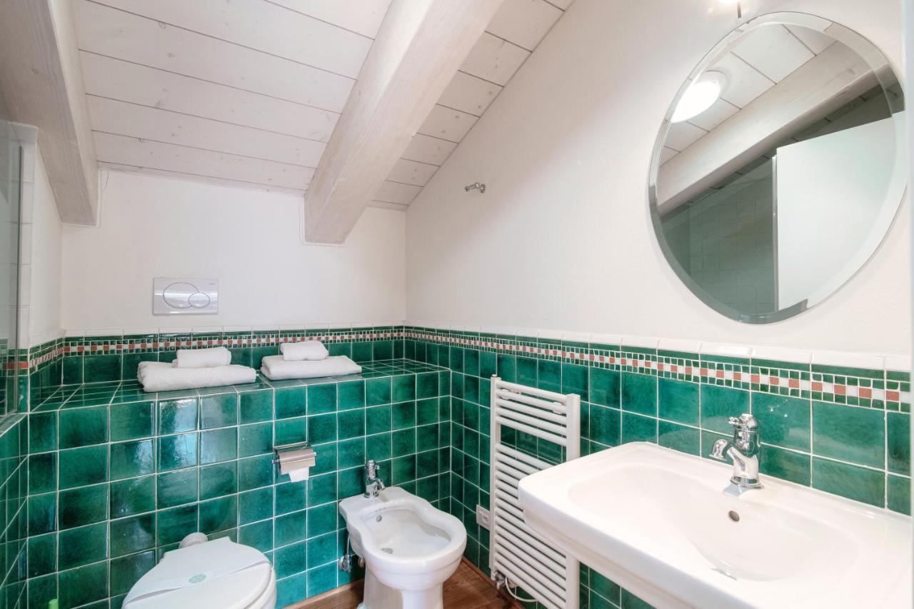 Castello Di Brusata Apartment By Quokka 360 - Romantic Flat With Pool メンドリシオ エクステリア 写真
